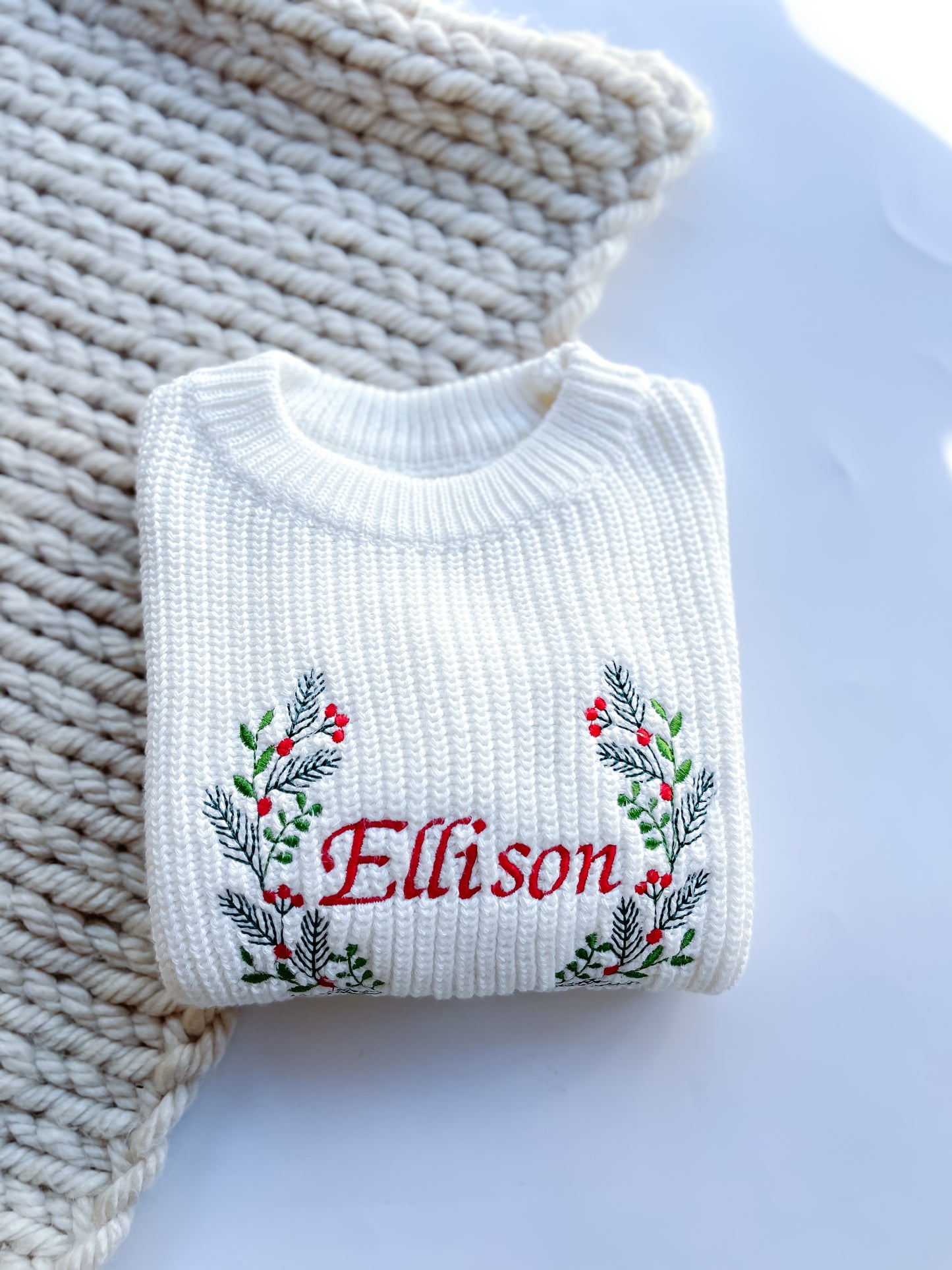 Personalised classic Christmas wreath SWEATSHIRT –  Embroidered Knitted Christmas Outfit