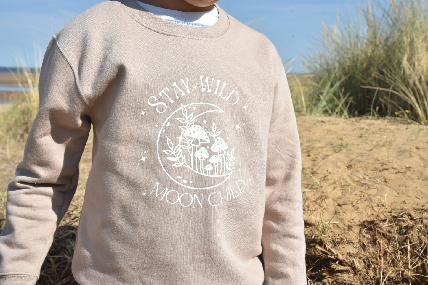 🌙 "Stay Wild Moon Child" Kids' Sweatshirt – Cozy Cotton Jumper with Vinyl Print 🌙