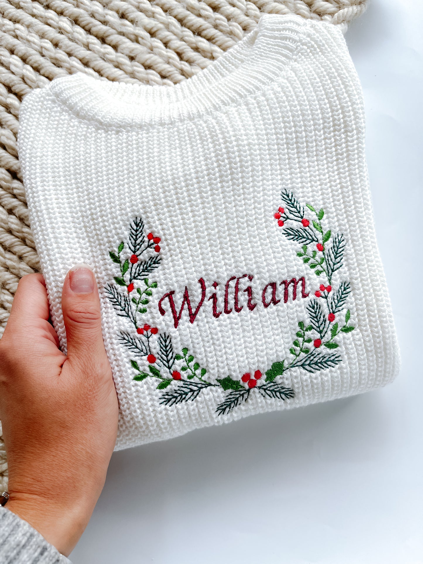 Personalised classic Christmas wreath SWEATSHIRT –  Embroidered Knitted Christmas Outfit