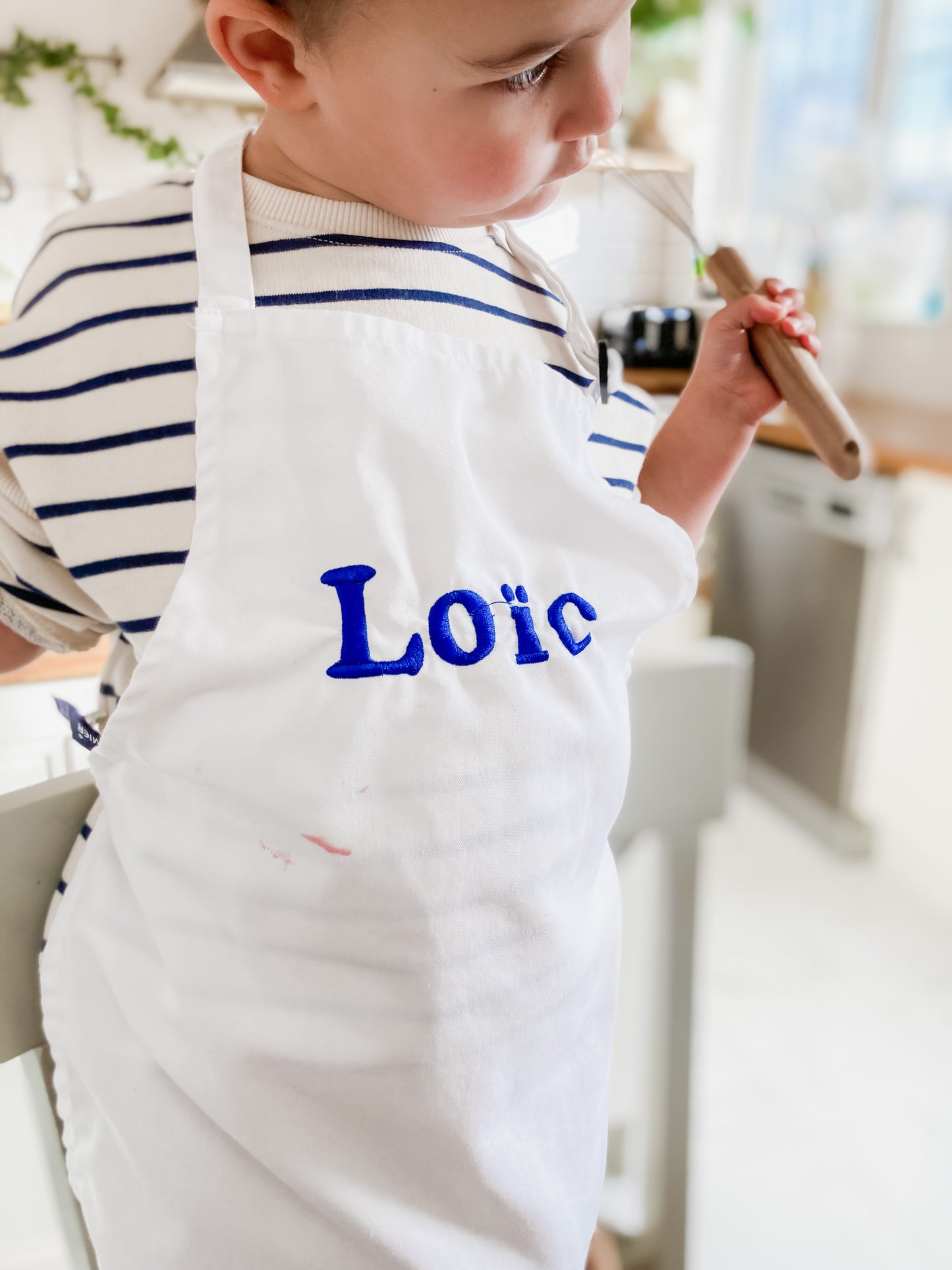 Personalised embroidered children’s apron